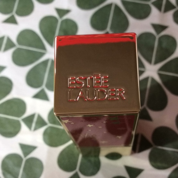 Estée Lauder lipstick new - Picture 2 of 3